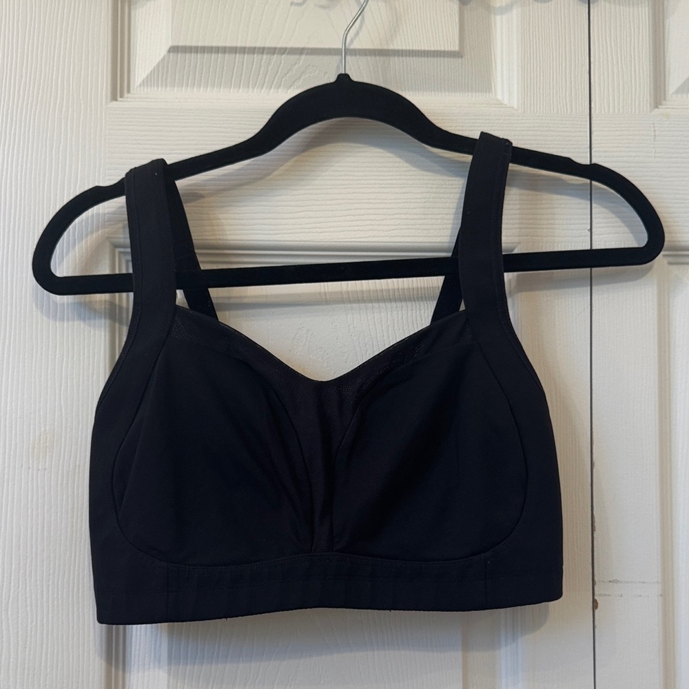 Black Lululemon Sports Bra